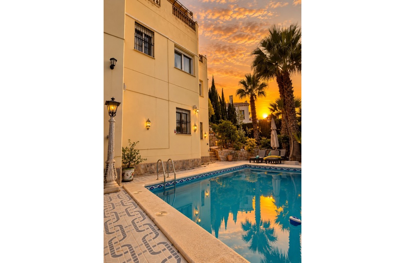 Resale - Villa - Dehesa de campoamor - Las Ramblas Golf