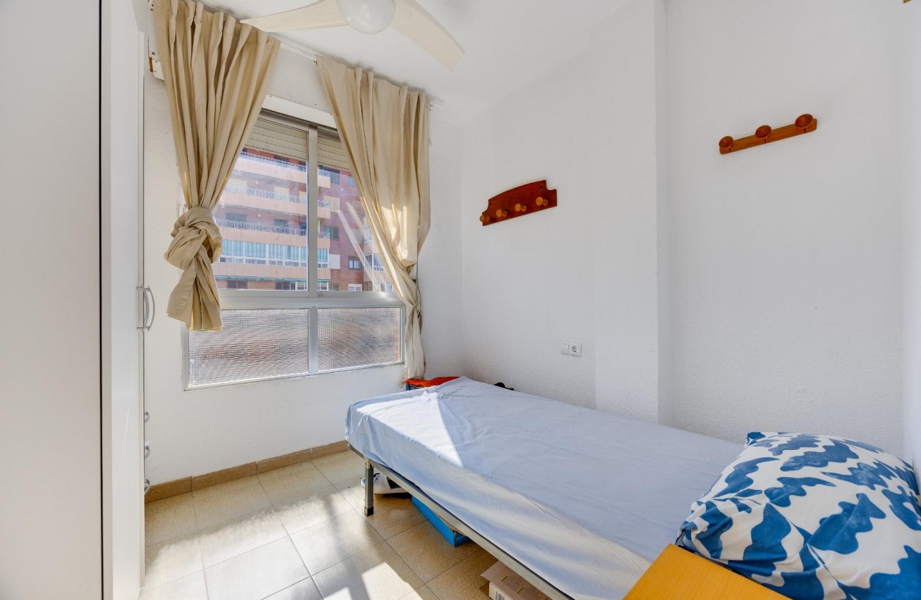 Reventa - Apartamento / piso - Torrevieja - Playa del Acequión