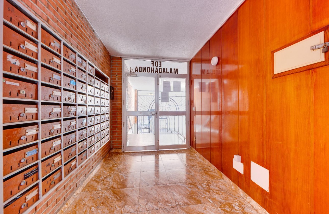 Reventa - Apartamento / piso - Torrevieja - Playa del Acequión