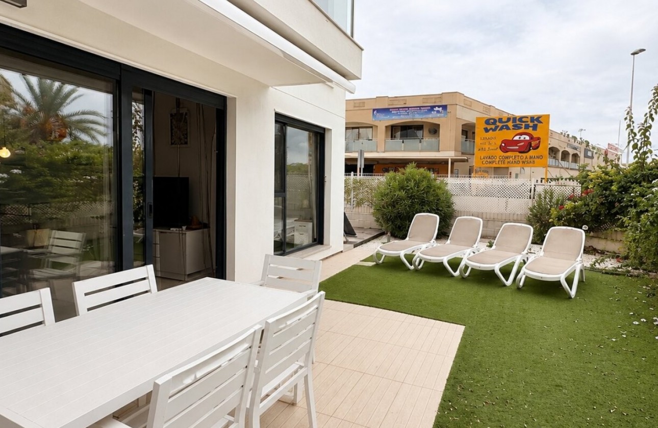 Resale - Apartment / flat - Orihuela Costa - Punta Prima