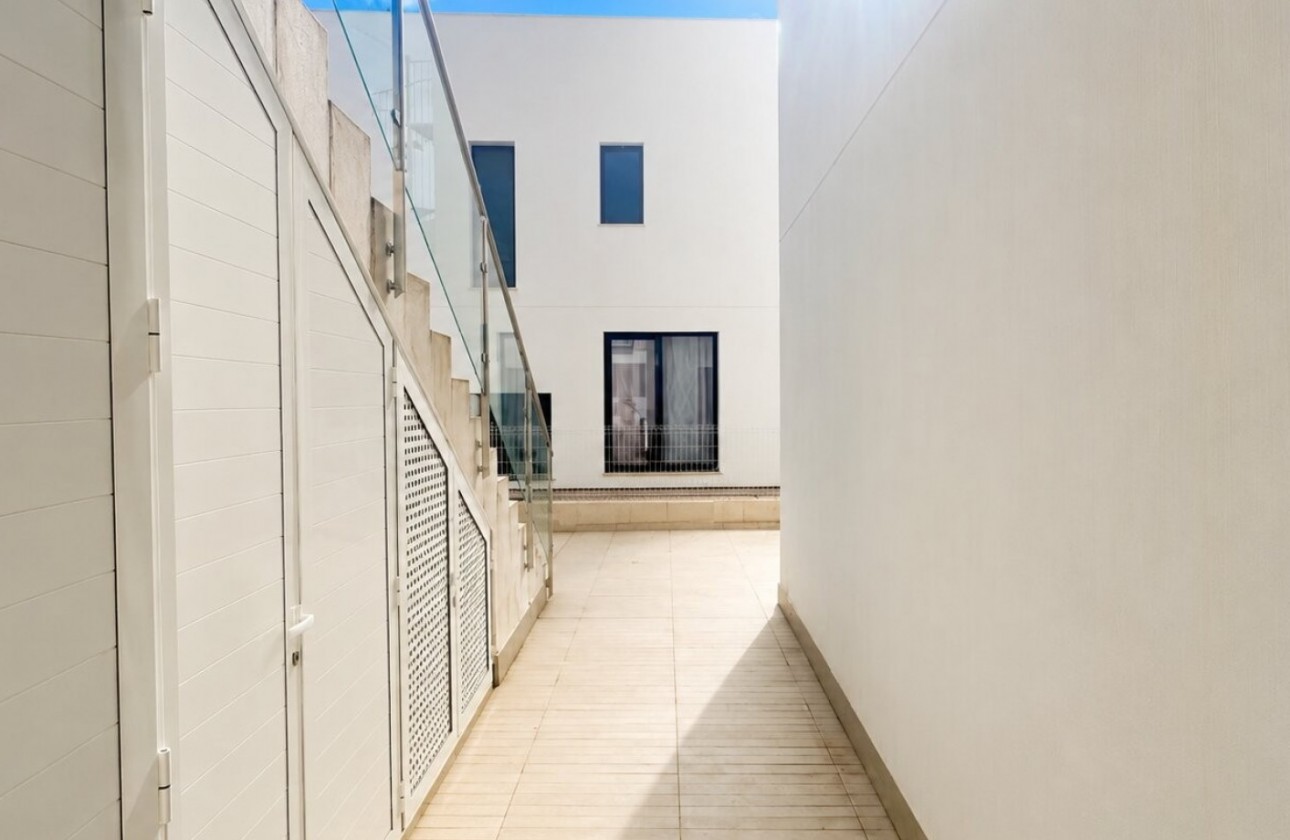 Resale - Apartment / flat - Orihuela Costa - Punta Prima