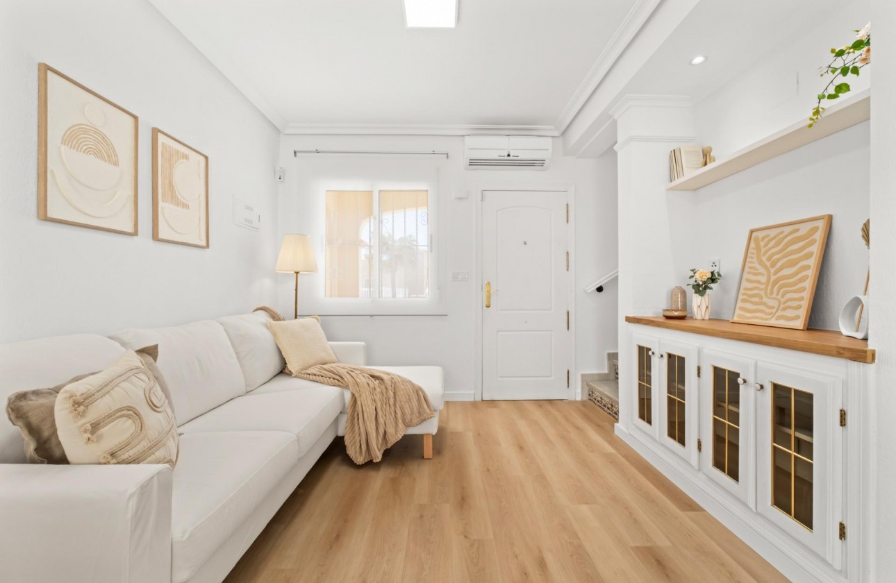 Revente - Villa - Orihuela Costa - Lomas de Campoamor-Las Ramblas