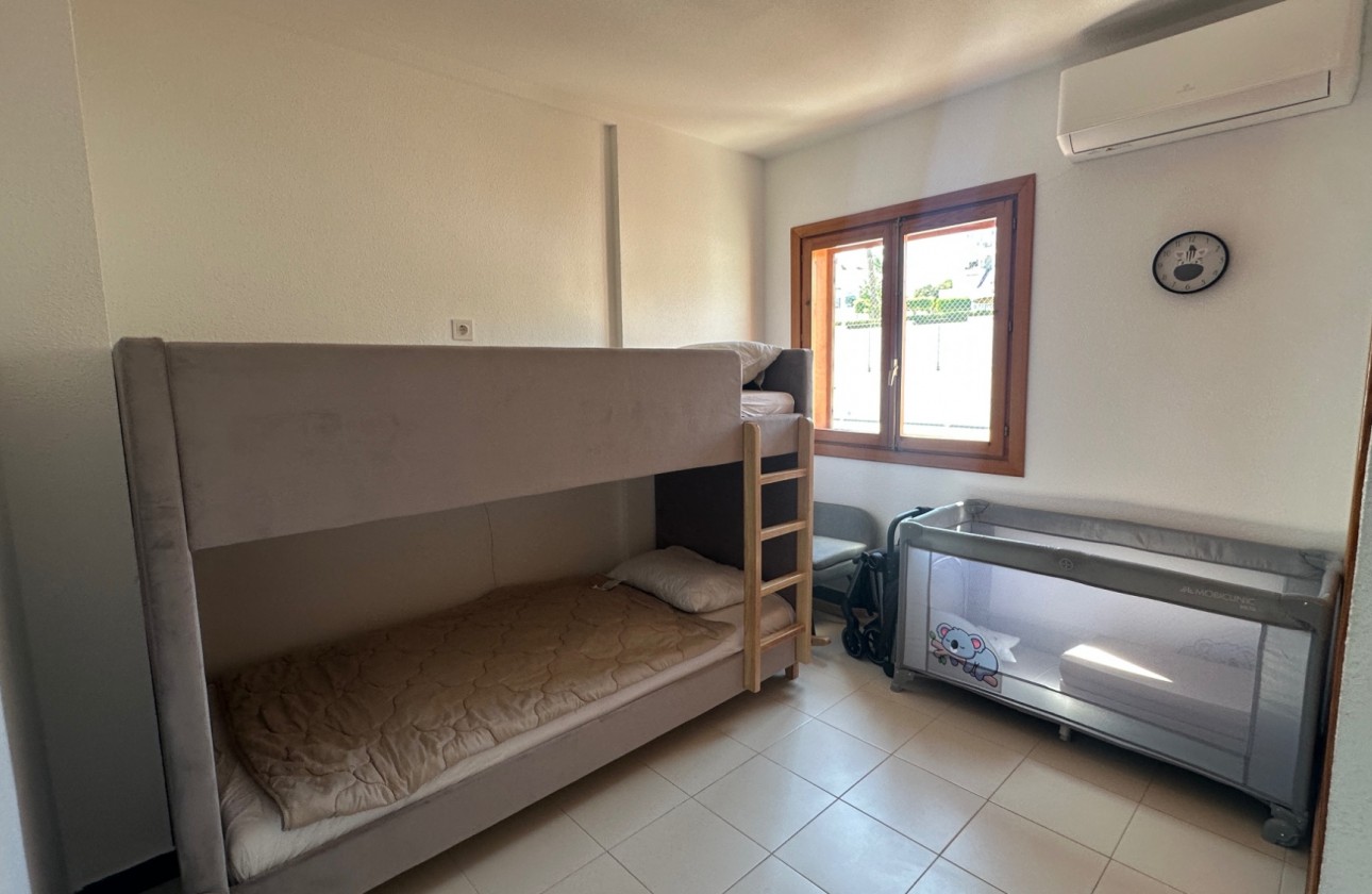 Resale - Villa - La Mata - Costa Blanca