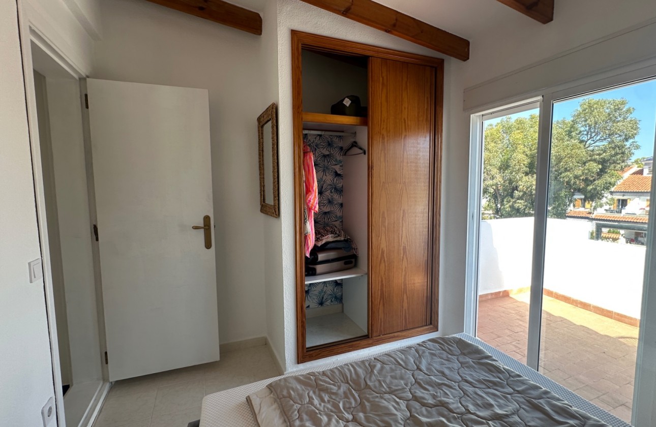 Resale - Villa - La Mata - Costa Blanca