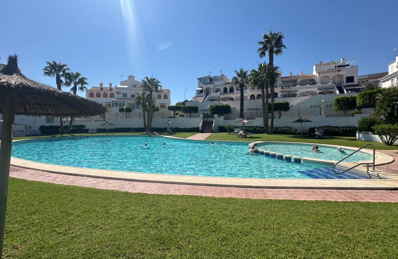 Resale - Villa - La Mata - Costa Blanca
