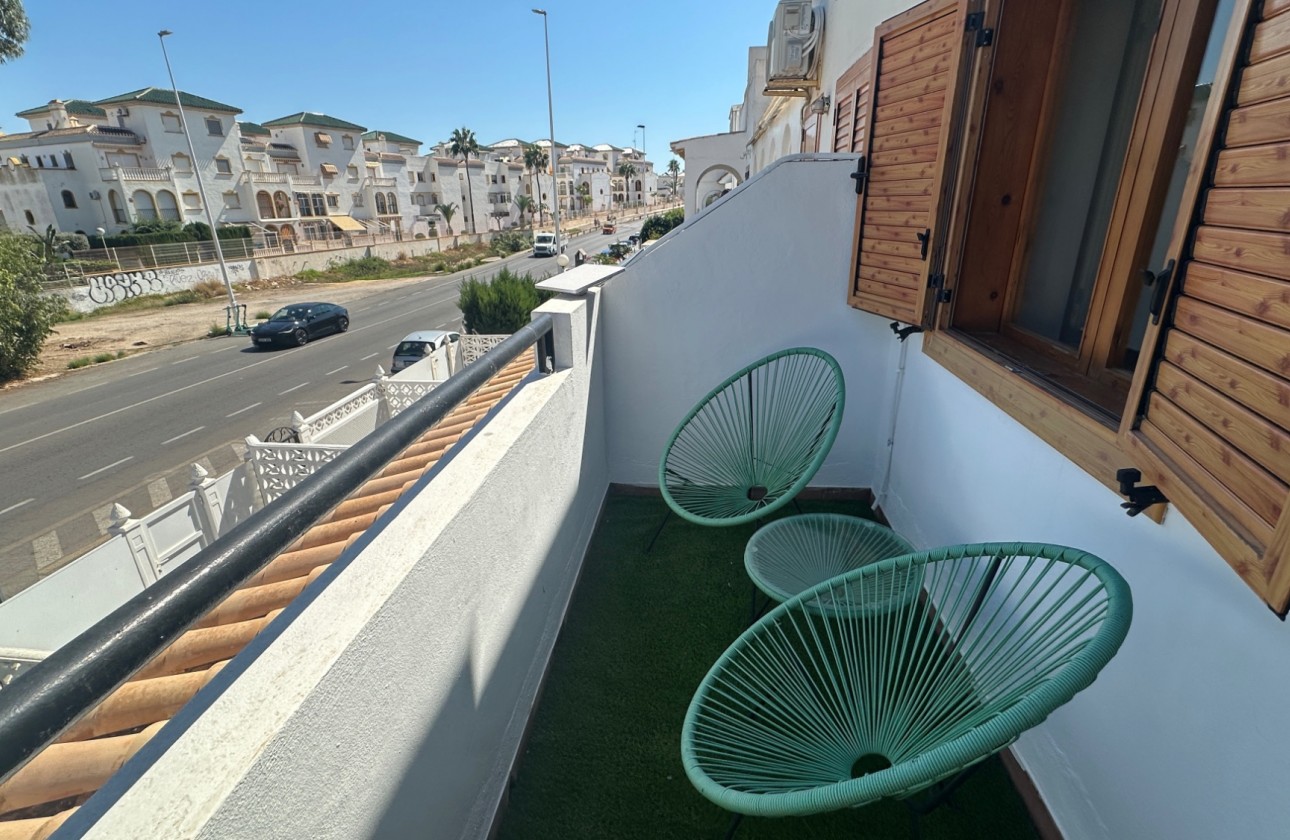 Resale - Villa - La Mata - Costa Blanca