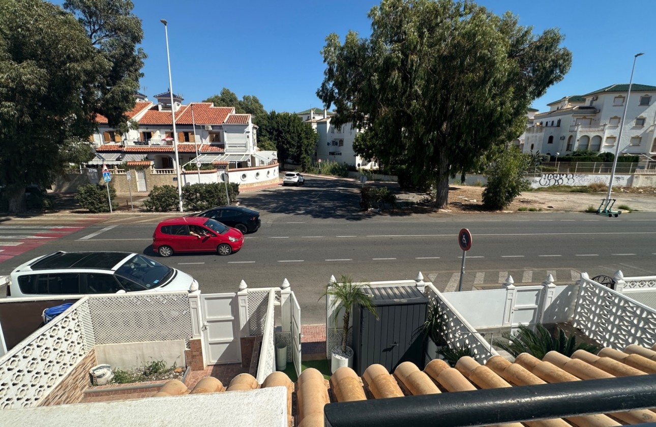 Resale - Villa - La Mata - Costa Blanca