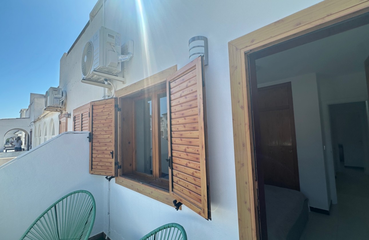 Resale - Villa - La Mata - Costa Blanca