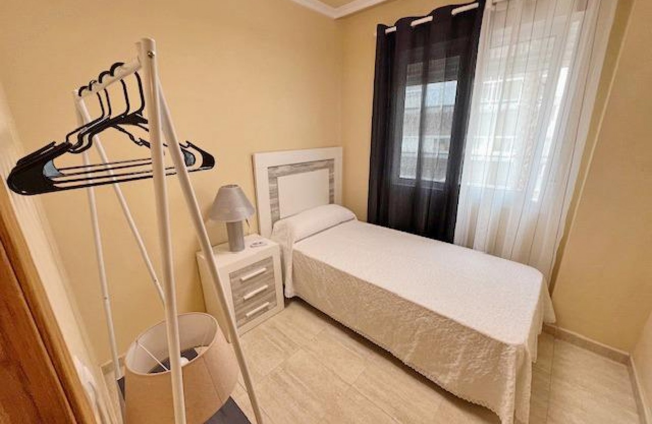 Revente - Appartement - Guardamar del Segura - Puerto Deportivo