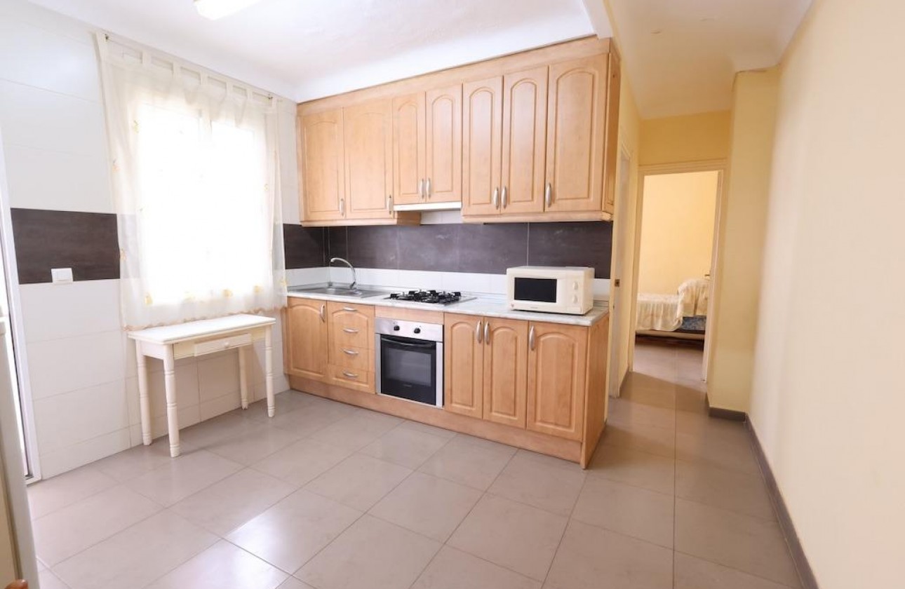 Resale - Apartment / flat - Torrevieja - Costa Blanca