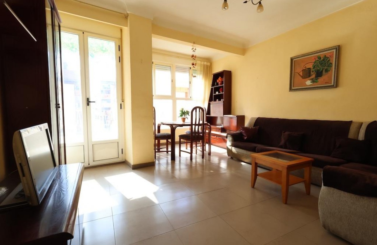 Resale - Apartment / flat - Torrevieja - Costa Blanca
