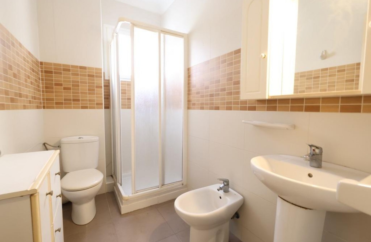 Resale - Apartment / flat - Torrevieja - Costa Blanca
