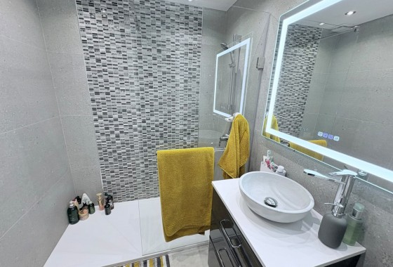 Revente - Villa - Villamartin - Costa Blanca