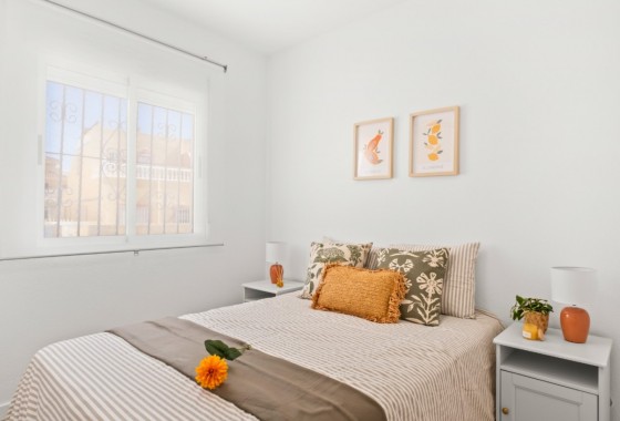 Revente - Villa - Orihuela Costa - Costa Blanca