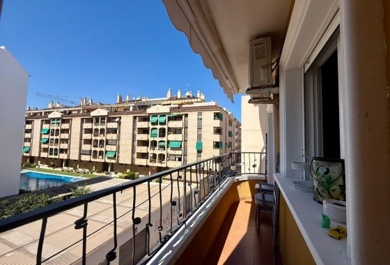 Resale - Apartment / flat - Torrevieja - Centro