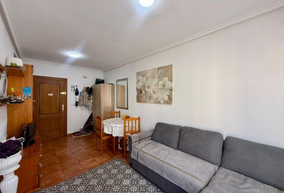 Resale - Apartment / flat - Torrevieja - Centro