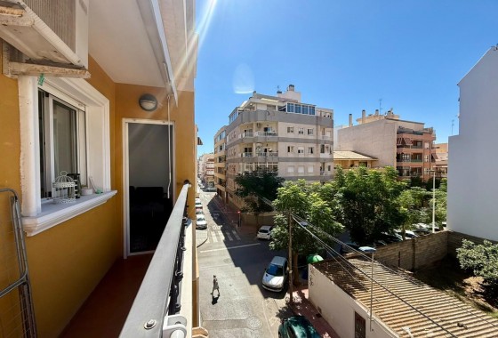 Resale - Apartment / flat - Torrevieja - Centro