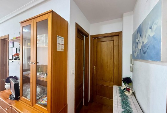 Resale - Apartment / flat - Torrevieja - Centro