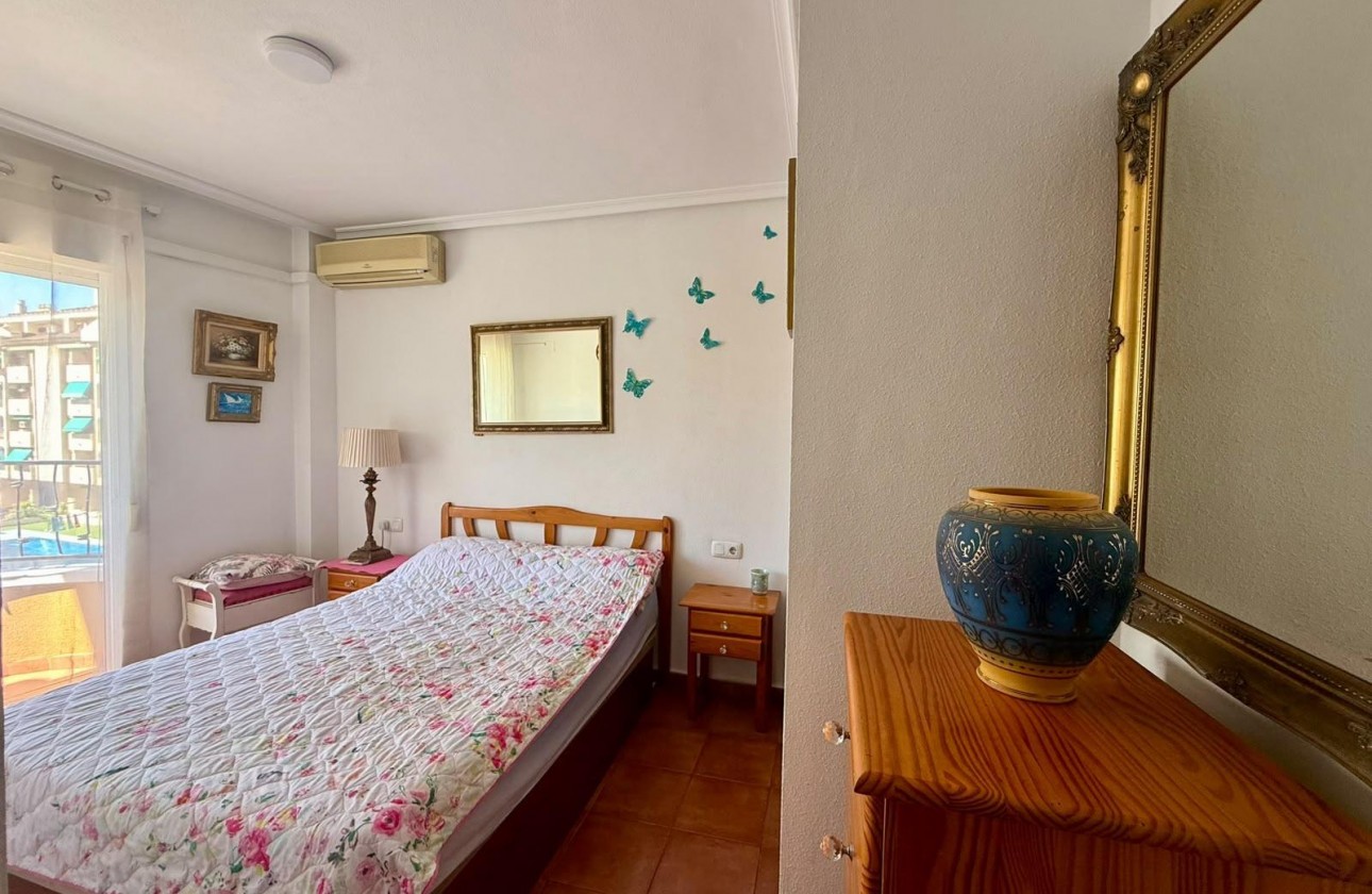 Resale - Apartment / flat - Torrevieja - Centro