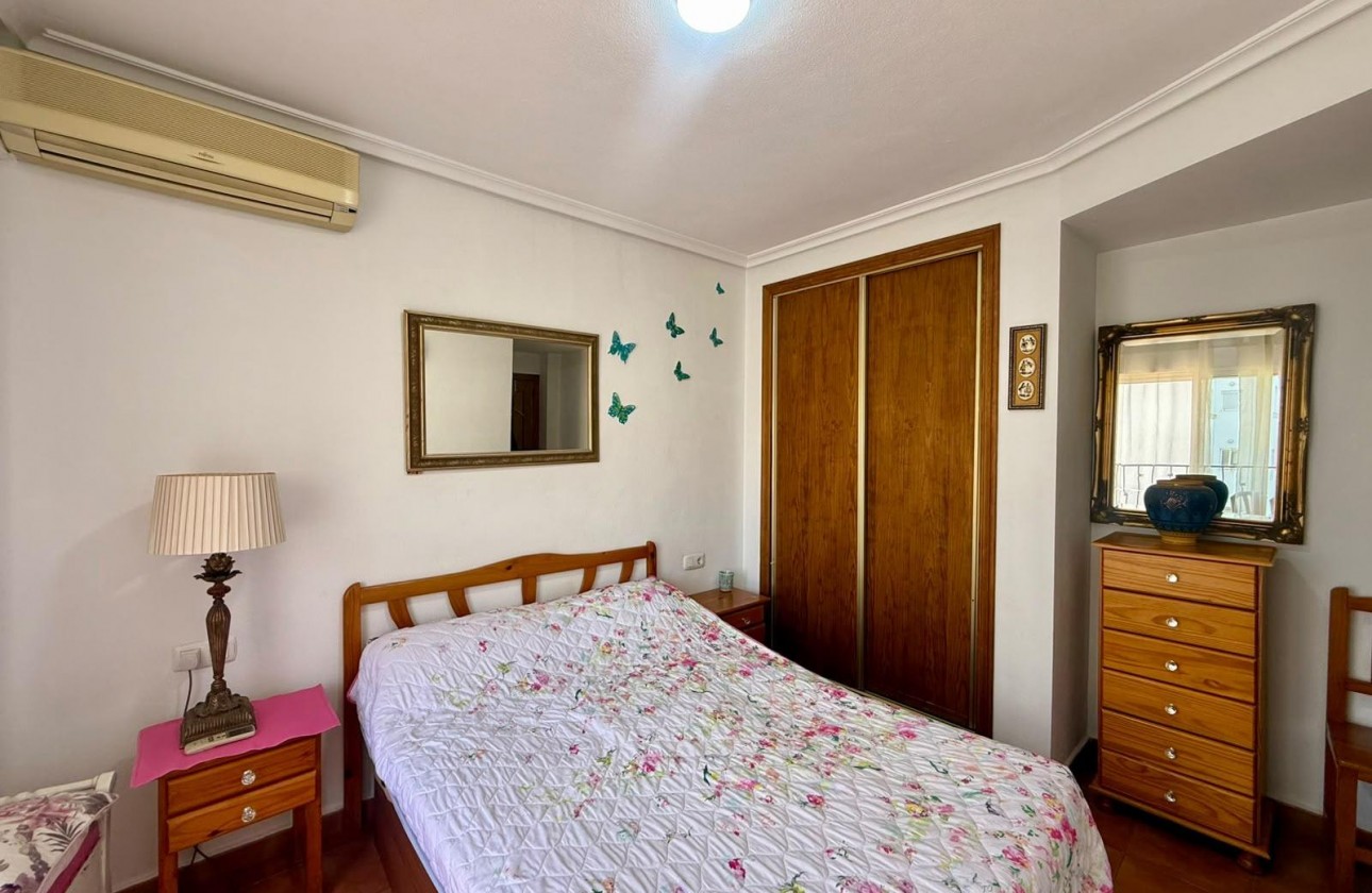Resale - Apartment / flat - Torrevieja - Centro