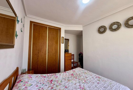 Resale - Apartment / flat - Torrevieja - Centro