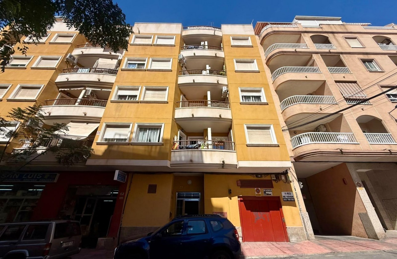 Resale - Apartment / flat - Torrevieja - Centro