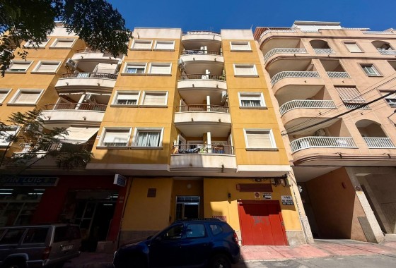 Resale - Apartment / flat - Torrevieja - Centro