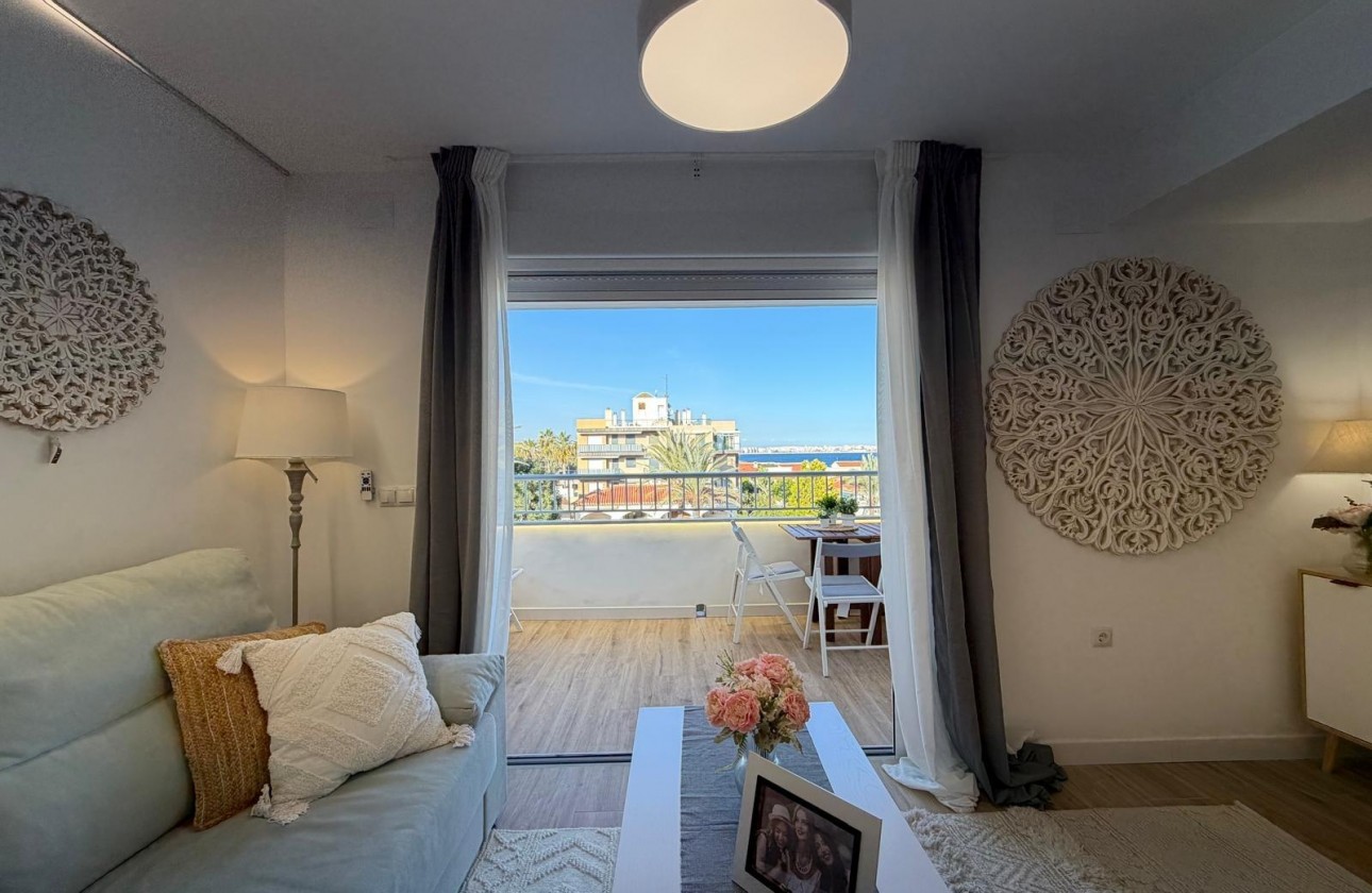 Revente - Appartement - Torrevieja - Punta prima