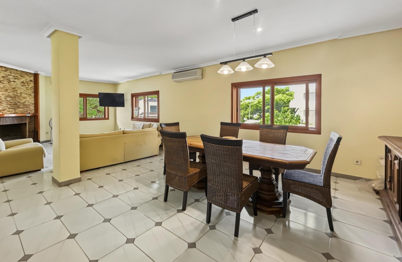 Revente - Villa - Orihuela Costa - Campoamor