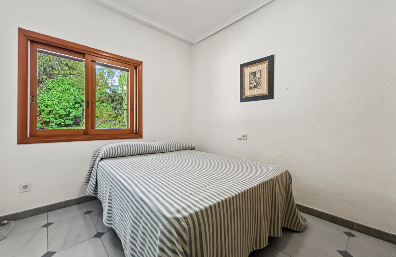 Revente - Villa - Orihuela Costa - Campoamor