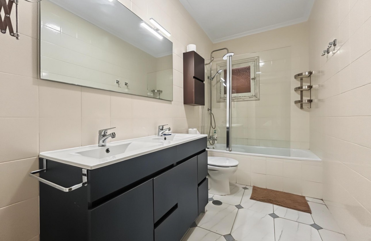 Revente - Villa - Orihuela Costa - Campoamor