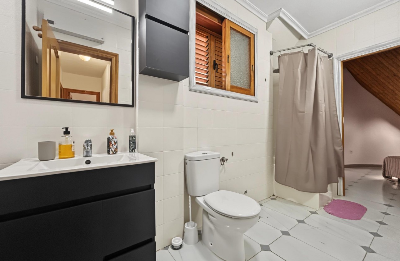 Revente - Villa - Orihuela Costa - Campoamor