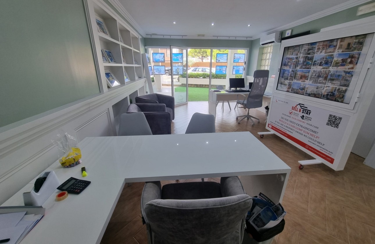 Reventa - Building Plot - Cabo Roig