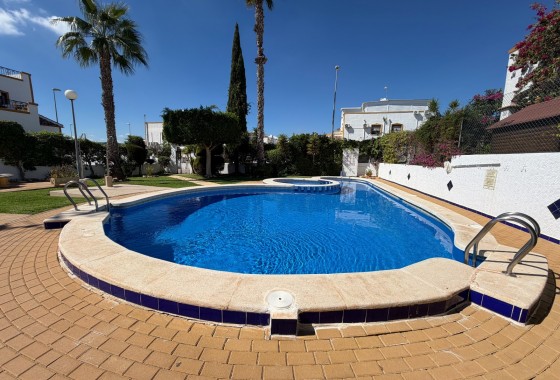 Revente - Villa - Orihuela - Entre Naranjos Vistabella