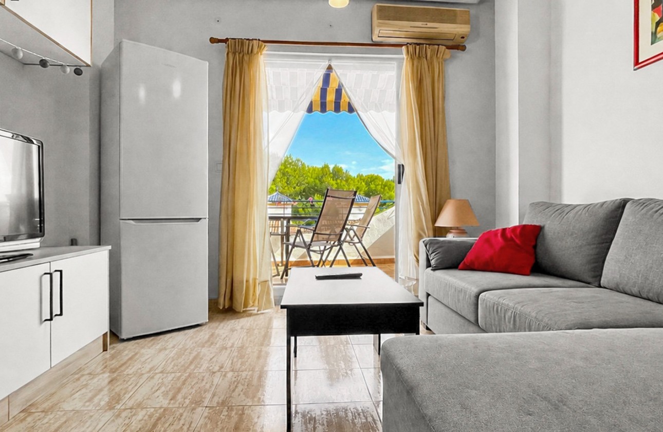 Resale - Apartment / flat - Mil Palmeras - Costa Blanca