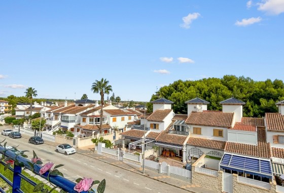 Resale - Apartment / flat - Mil Palmeras - Costa Blanca