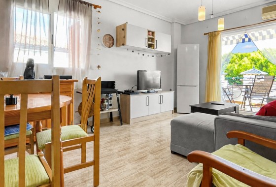 Resale - Apartment / flat - Mil Palmeras - Costa Blanca