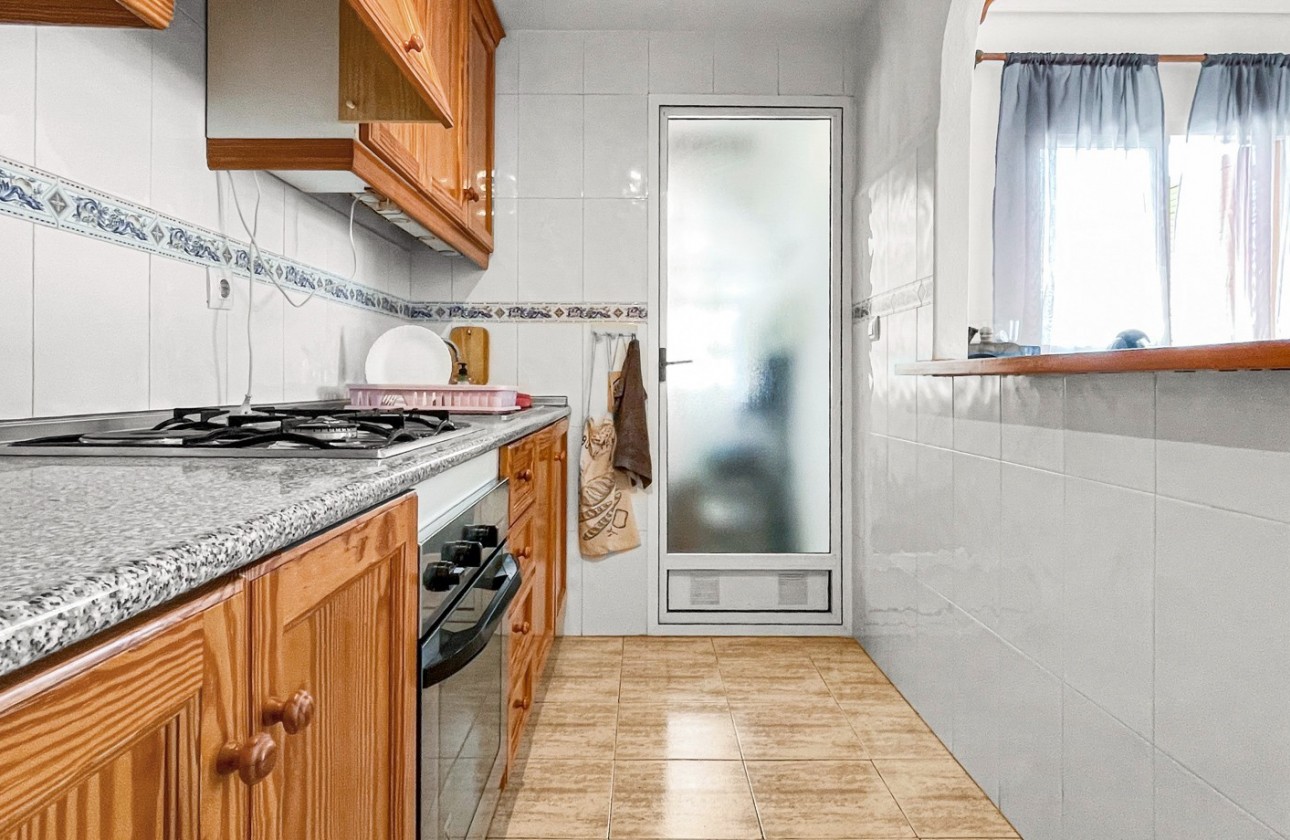 Resale - Apartment / flat - Mil Palmeras - Costa Blanca