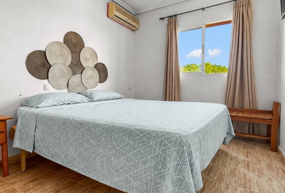 Resale - Apartment / flat - Mil Palmeras - Costa Blanca