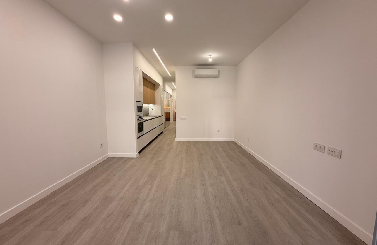 Resale - Apartment / flat - Torrevieja - Playa del Cura
