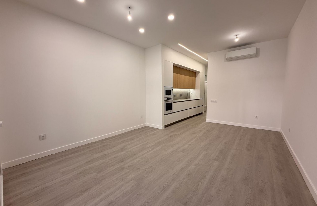 Resale - Apartment / flat - Torrevieja - Playa del Cura