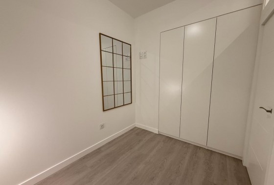 Resale - Apartment / flat - Torrevieja - Playa del Cura