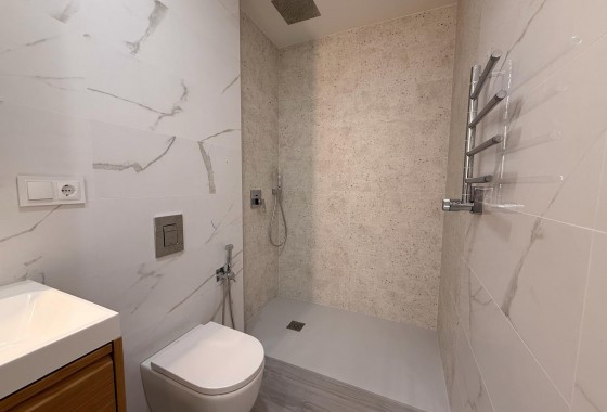 Resale - Apartment / flat - Torrevieja - Playa del Cura