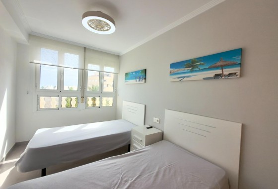 Revente - Appartement - Guardamar del Segura - Urbanizaciones