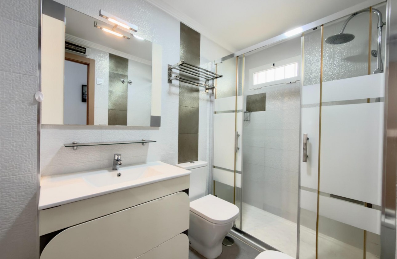 Revente - Appartement - Guardamar del Segura - Urbanizaciones