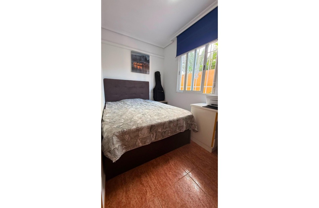 Resale - Bungalow - Torrevieja - LA MATA