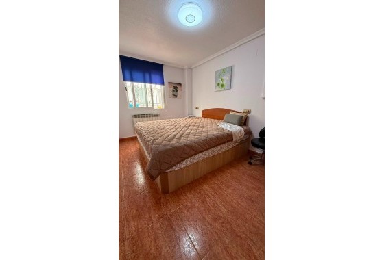 Resale - Bungalow - Torrevieja - LA MATA