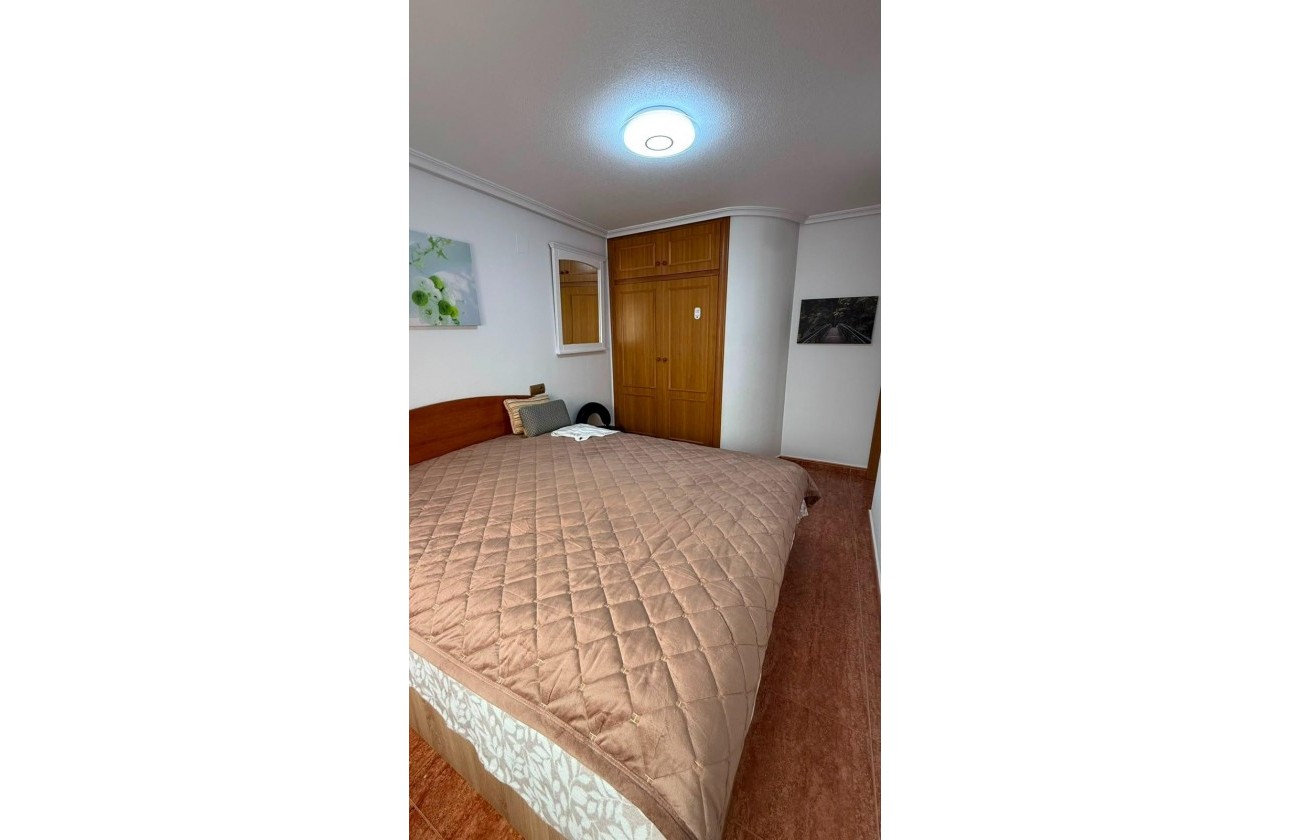 Resale - Bungalow - Torrevieja - LA MATA