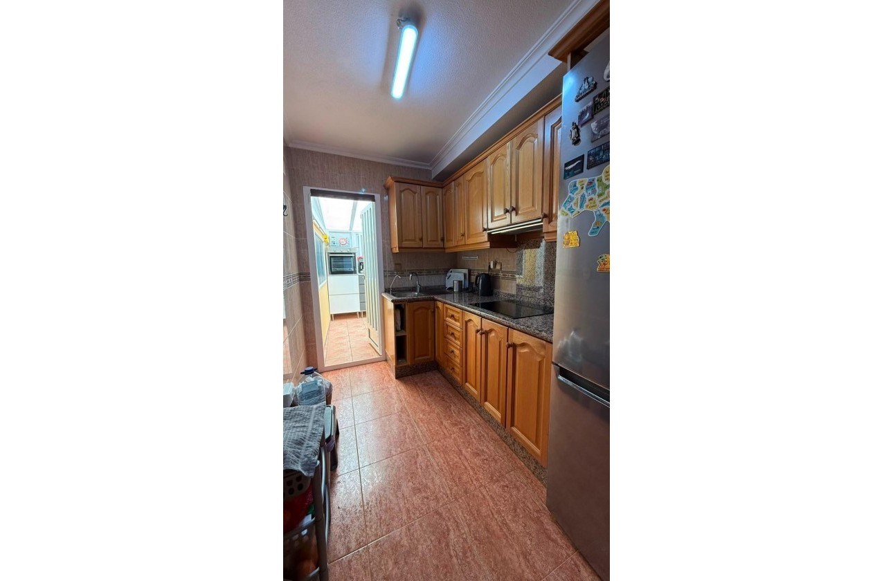 Resale - Bungalow - Torrevieja - LA MATA