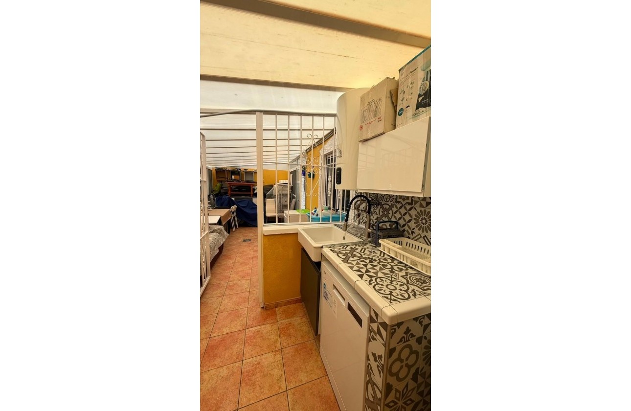 Resale - Bungalow - Torrevieja - LA MATA
